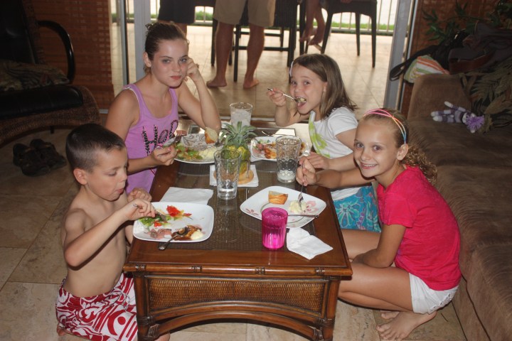 11-22-2012 thanksgiving dinner (10)