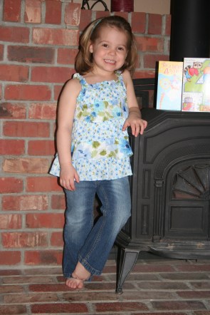 4-11-2010 maggie bday_cute girl