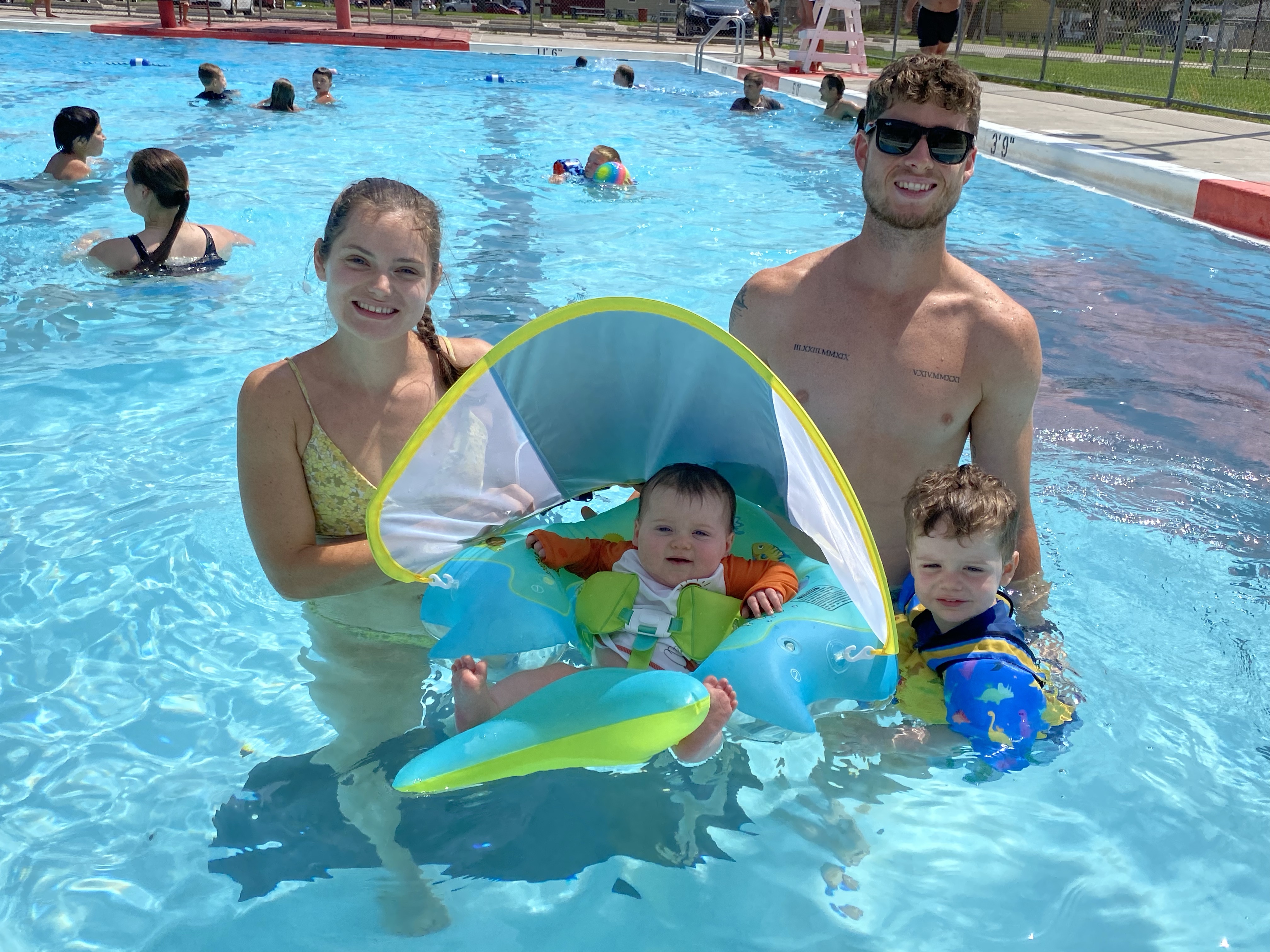 Bohannan family in Ronan pool