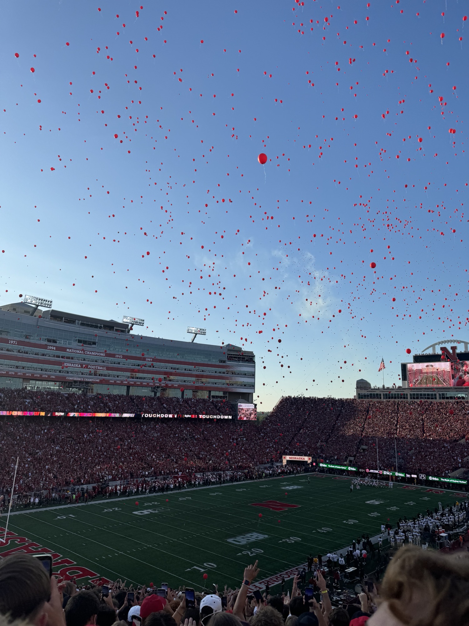 UNL Memorial Stadium balloons